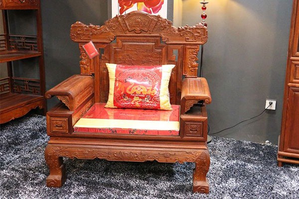 紅木家具保養(yǎng)方法